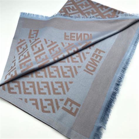 Fendi Şal ve Ürünleri 